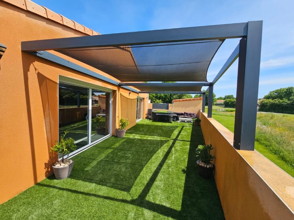Double pergola à toiles spécifiques en biais - Saint-Macaire-en-Mauges