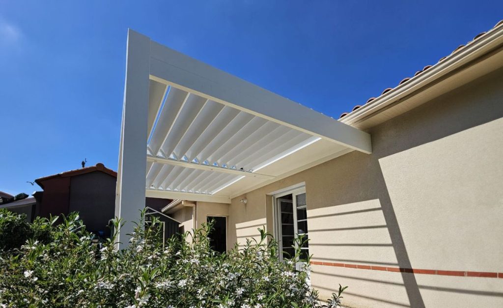Pergola bioclimatique et 3 stores - Saint-Macaire-en-Mauges